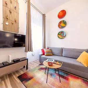 Apartment Simona - Lovely In The Downtown ., Budapest
